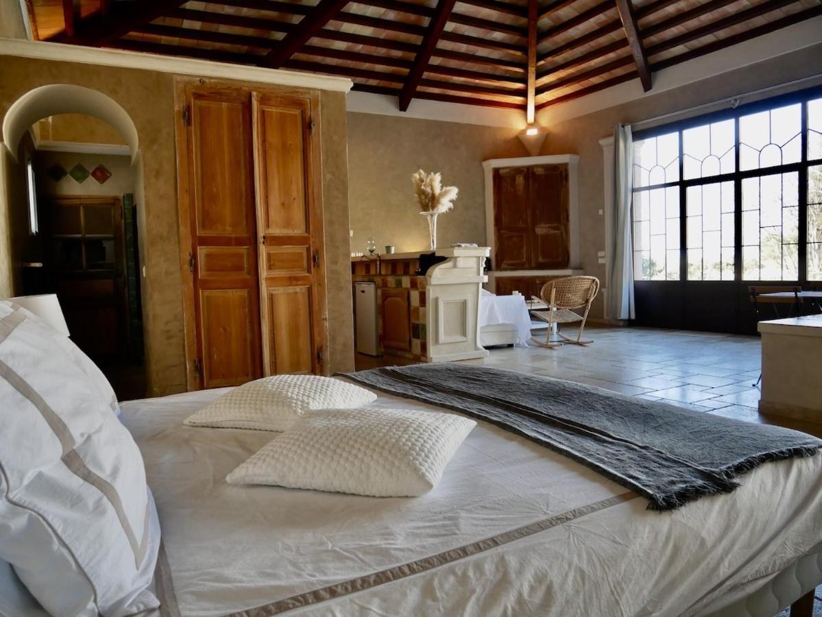 Le Pool House - Private Jacuzzi - Mas Des Sous Bois Hotel Ventabren Ngoại thất bức ảnh